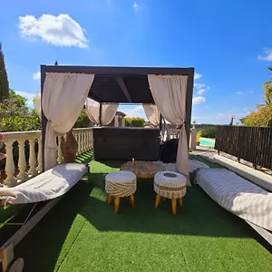 https://lendroit-incontournable.fr-provencehotel.com